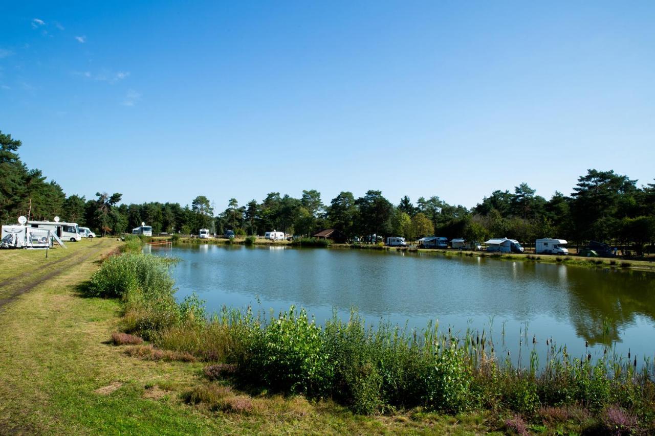 Naturcamping Lueneburger Heide - Chalets & Tiny Haeuser Soltau Zewnętrze zdjęcie