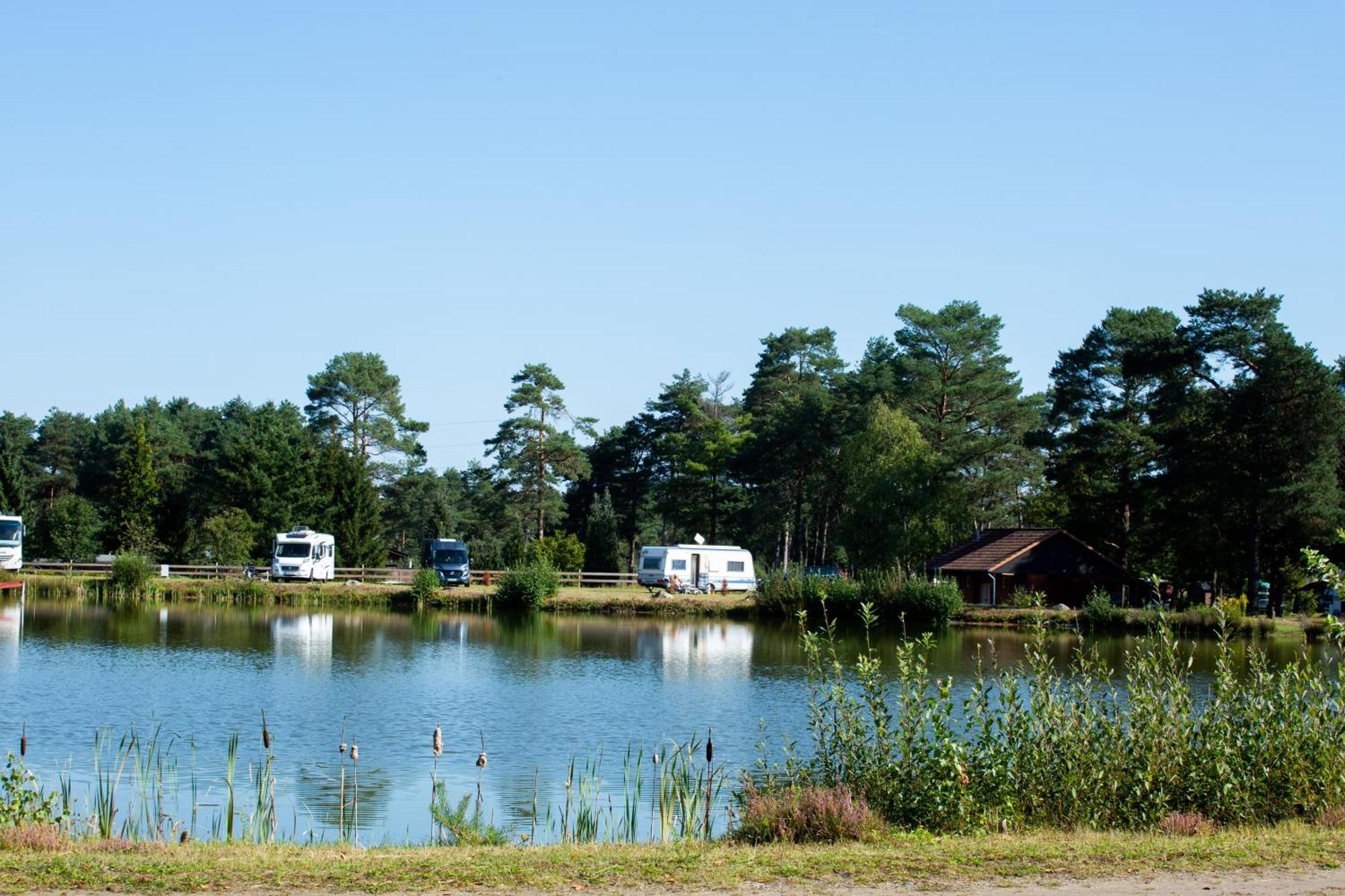 Naturcamping Lueneburger Heide - Chalets & Tiny Haeuser Soltau Zewnętrze zdjęcie